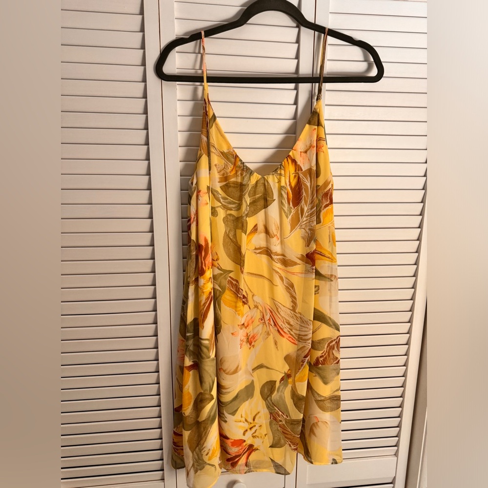 EUC White House black market floral yellow dress size 12